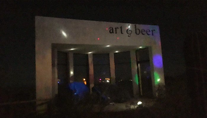 Art and Beer | El Pescadero, Mexico